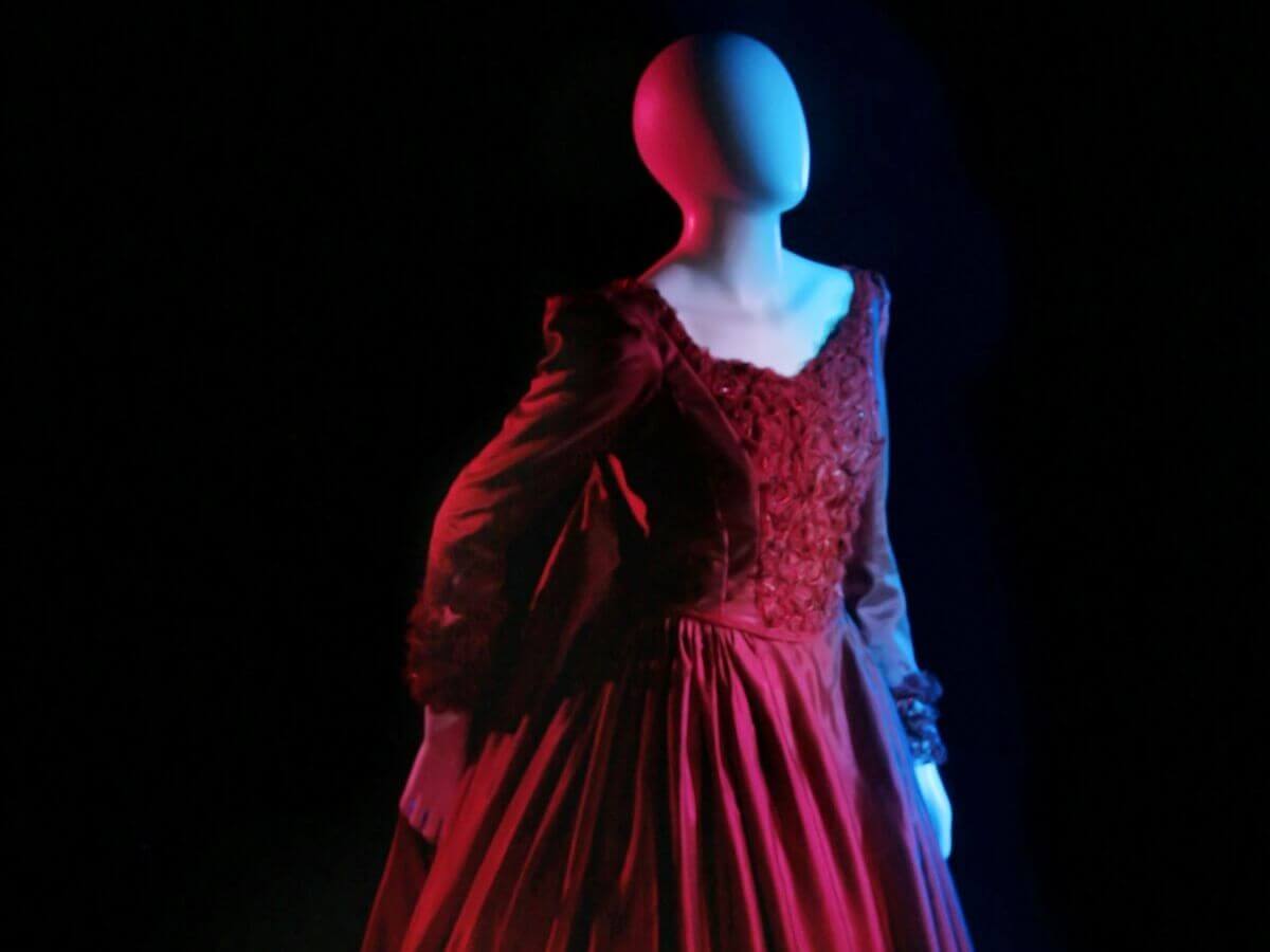La ópera vestida    