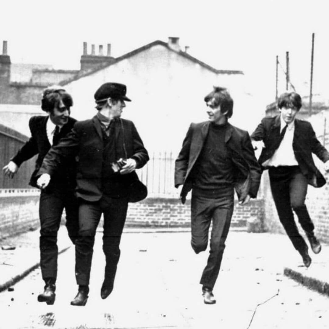 A Hard Day's Night (La noche de un día agitado) 